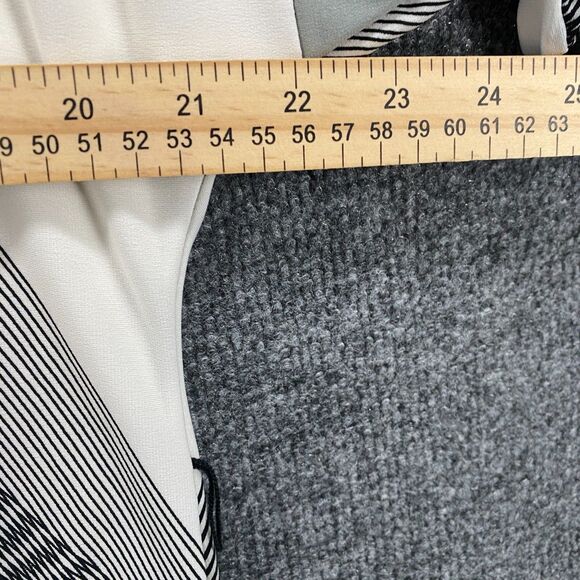 Travelers Chicos Top Womens S Black Geometric Tunic Round Neck Hippie Resort - Picture 9 of 10